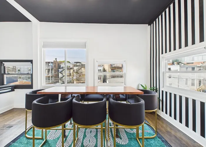 Wrigleyville Gem With Hidden Bar & Vintage Charm *