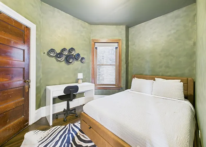 Apartamento Wrigleyville Gem With Hidden Bar & Vintage Charm Chicago